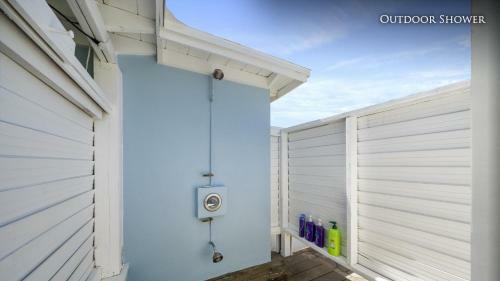 The Red Door Beach Cottage At Cocoa Beach