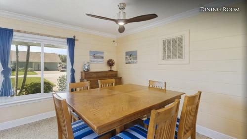 The Red Door Beach Cottage At Cocoa Beach