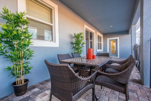 1517 Mulligan Blvd Villa #221514 Villa
