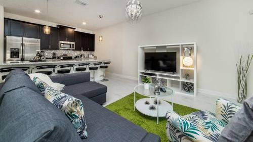 Awesome 4 Bedroom 3 Bath Town Home In Championsgate