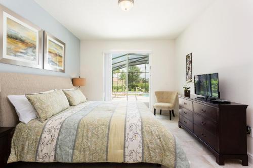 Beautiful Vacation Home With Private Pool And Garage St4328