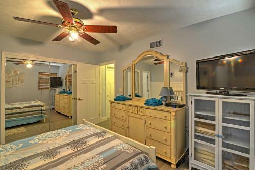 Waterfront Crystal River Hideaway With Private Dock!