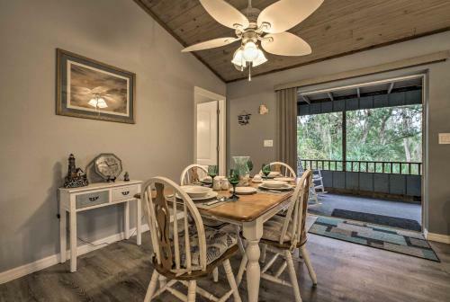 Crystal River Home With Dock, 1 Mile To Boat Launch