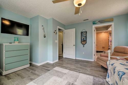 Crystal River Home With Dock, 1 Mile To Boat Launch