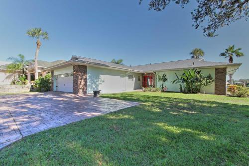 Waterfront House On Kings Bay With Dock And Lift!