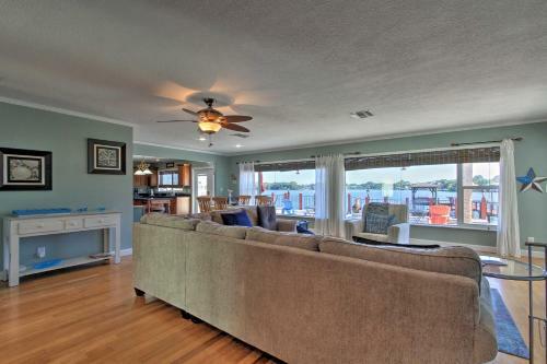 Waterfront House On Kings Bay With Dock And Lift!