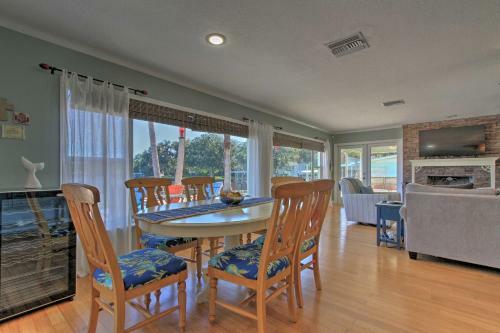 Waterfront House On Kings Bay With Dock And Lift!