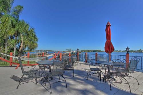 Waterfront House On Kings Bay With Dock And Lift!