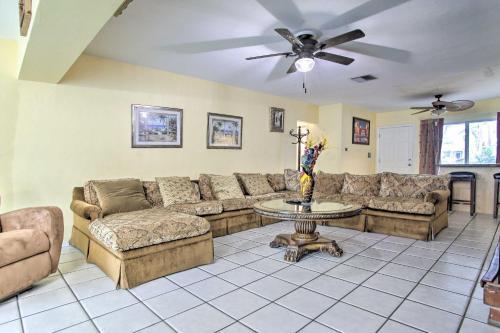 Coastal Escape With Pool - 4 Mi To Dania Beach!