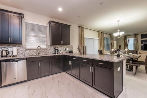 Moonvalley Villa #230708