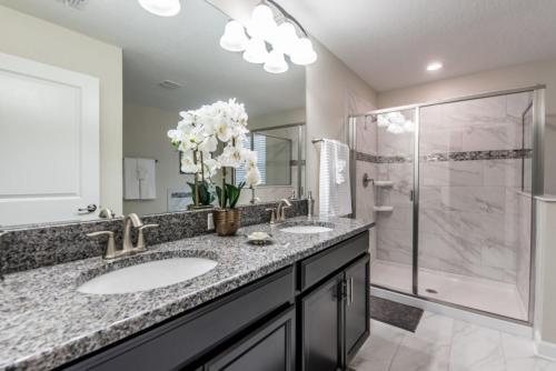 Moonvalley Villa #230708