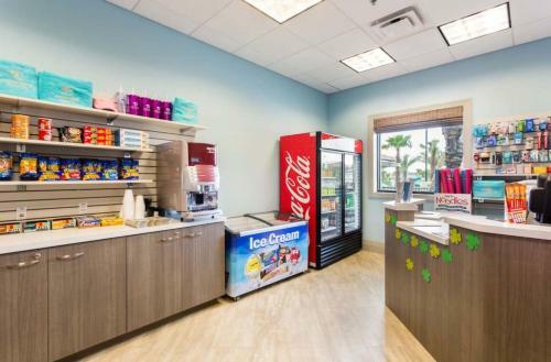 New 10 Bedroom Home Free Water Park