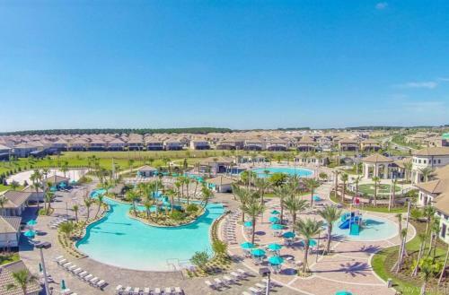 New 10 Bedroom Home Free Water Park