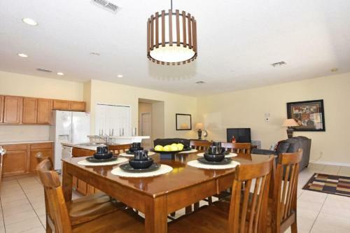 163 Watersong 5 Bedroom Villa