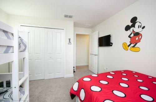 Free Water Park On Disney Delight