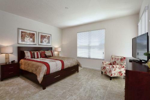 Solterra - 5 Bedrooms House W/pool-7029sr