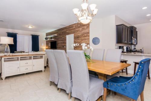 Spacious And Gorgeous Single Home With Game Room St5148