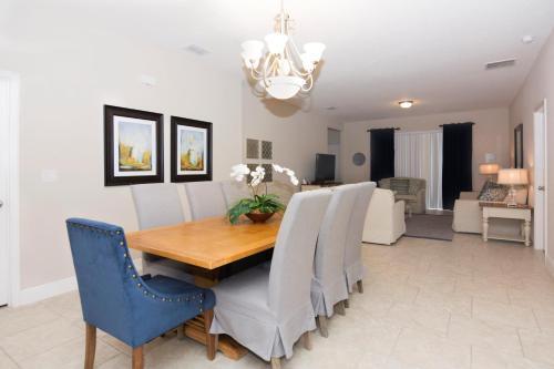 Spacious And Gorgeous Single Home With Game Room St5148