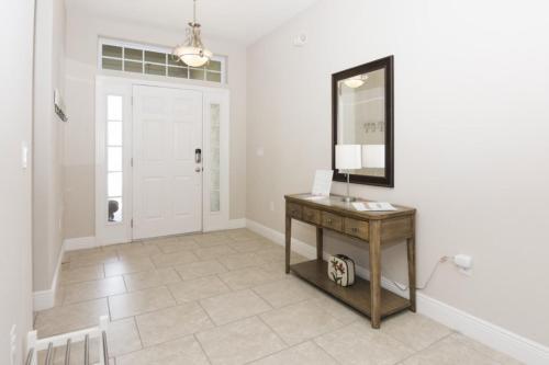 Spacious And Gorgeous Single Home With Game Room St5148