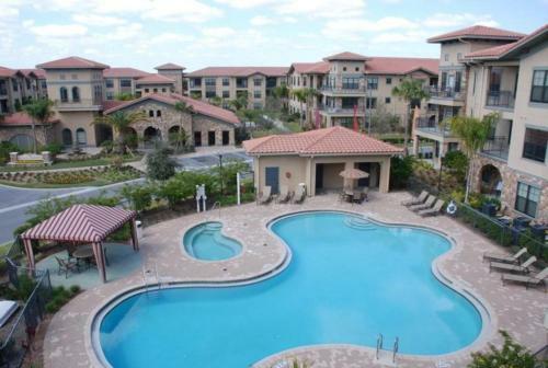 Beautiful 2 Bedroom 2 Bath Condo Close To Disney