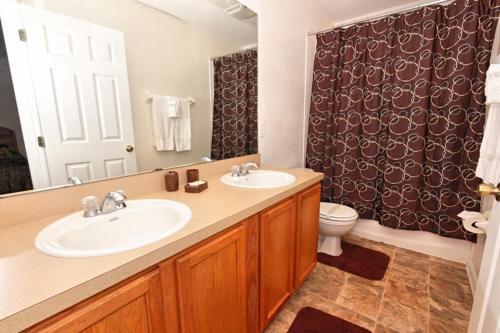 Oxford House #231009