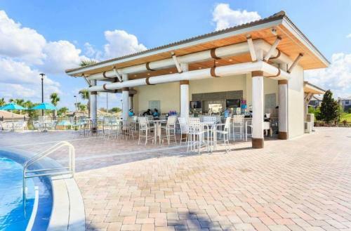 Emerald Oasis Elegant Pool House 8 Miles To Disney