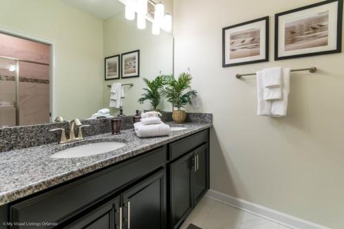 Six-bedroom Villa 9026