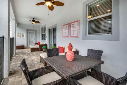 Six-bedroom Villa 9026