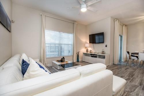 Villa Four Bedrooms Champions Gate 1594mvd