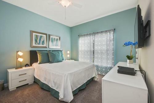 Modern 4 Bed 3 Bath Townhome In Championsgate Golf Resort