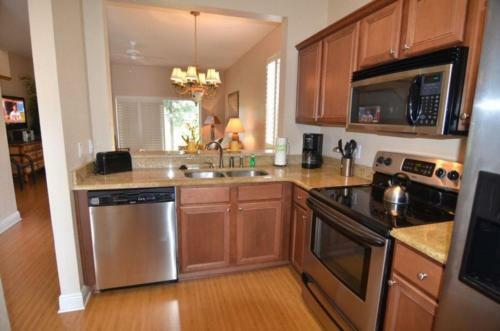4 Bed 3.5 Bath Townhome In Regal Palms Resort