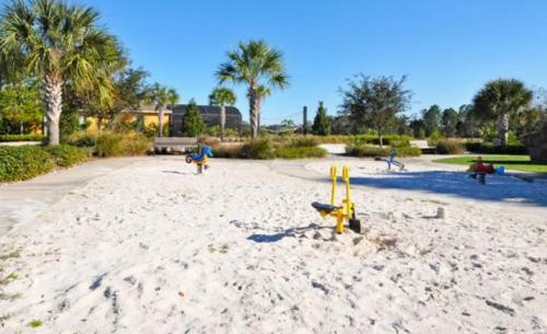 Adorable 3 Bedroom 2 Bath Villa With Conservation View
