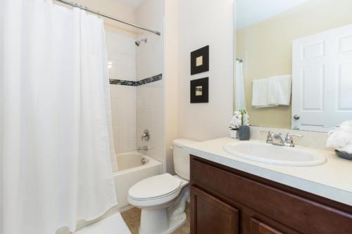 Villa 5 Bedroom Home At Laurel Estates 276