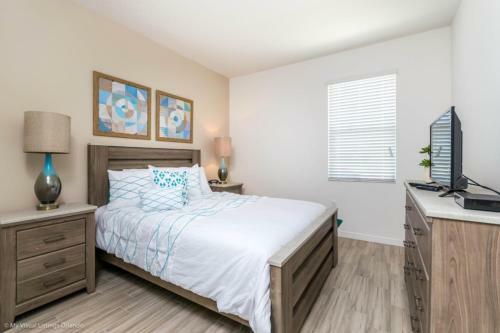 Broad Oak Drive House #250599