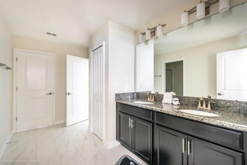 Observer Lane Villa #258866 Villa