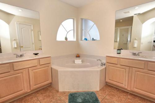 343 Gleneagles Drive Villa #221582 Villa
