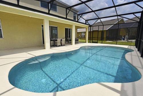 2256 Providence 6 Bedroom Villa