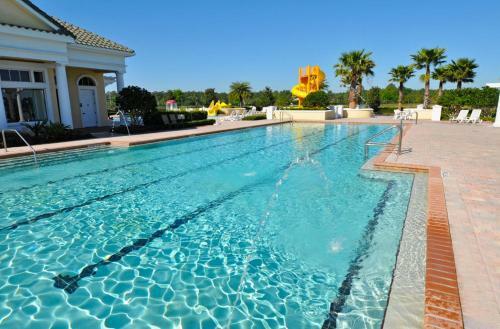 Multiple Vacation Homes In A Golf Resort And Private Pool