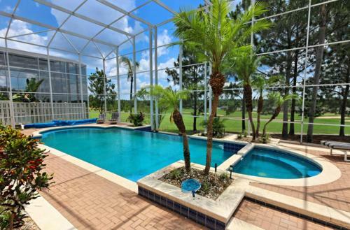 Beautiful Luau Pool Villa Next Disney World
