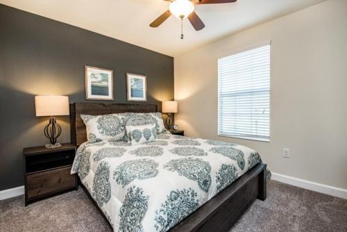 Six-bedroom Champions Villa 6261
