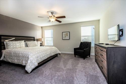 Six-bedroom Champions Villa 6261