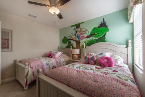 Villa On Rolling Fairway 8541e