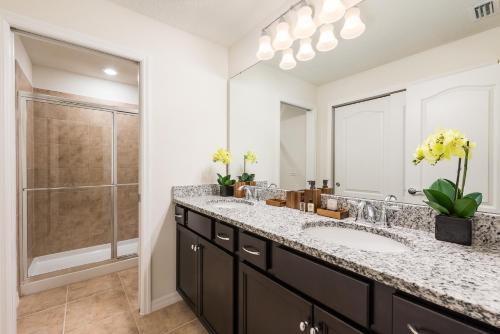 Brand New 5 Bedroom Villa At Solterra