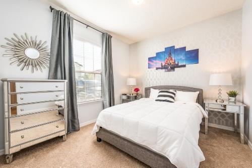 Brand New 5 Bedroom Villa At Solterra