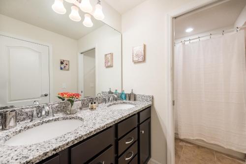 Brand New 5 Bedroom Villa At Solterra
