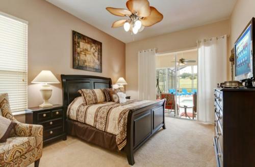 Beautiful Palace Large Pool Home With Golf Court View