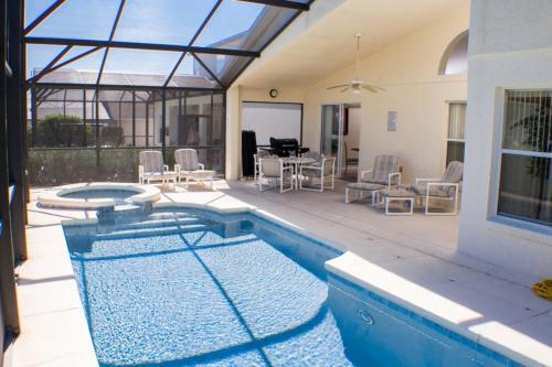 Hibiscus Haven ** Home