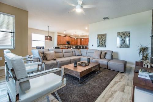 Solterra Villa 8645e