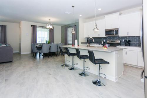 Amazing Vacation Single Home With Private Pool Cg1593