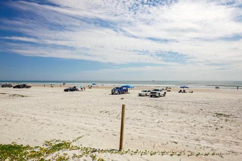 Apartamento Daytona Beach Studio With Oceanfront Balcony And Pool!